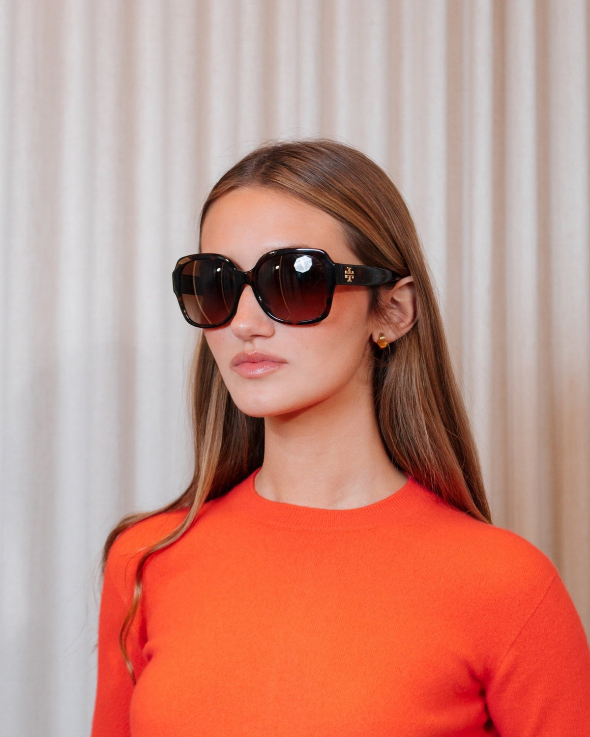 Óculos Tory Burch Tortoise