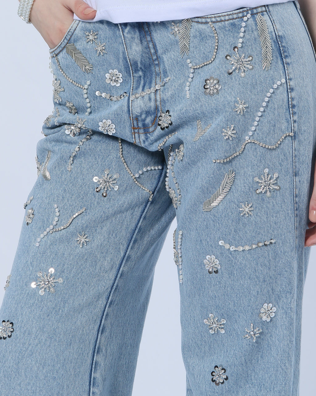 Calça Jeans Bordada Flores