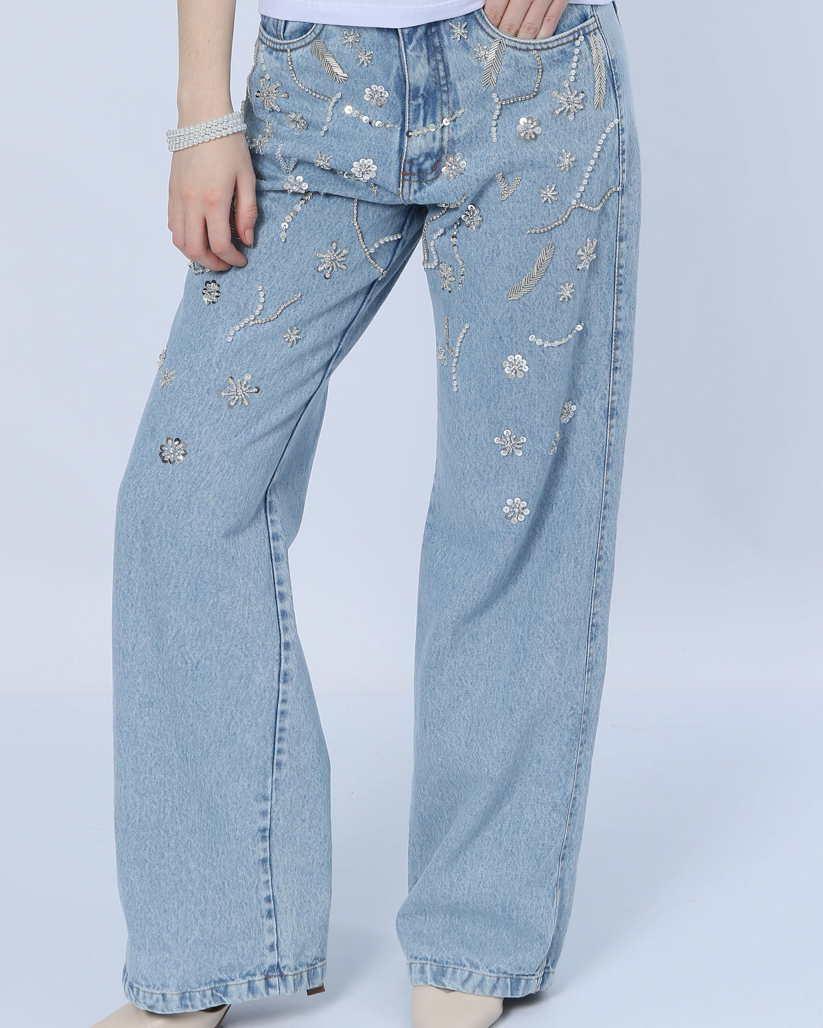 Calça Jeans Bordada Flores