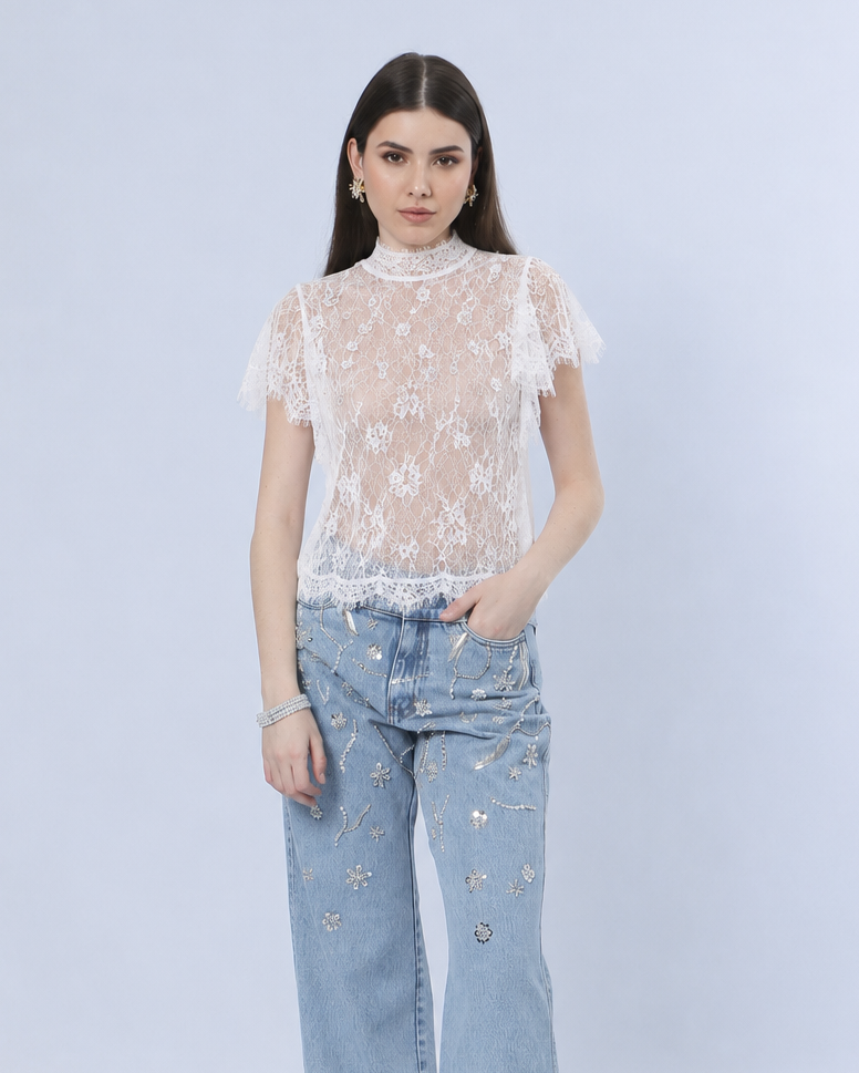 Blusa de Renda Bordada