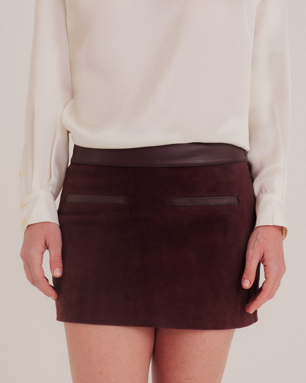 Yas Mini Skirt Feather Brown by NADI 2