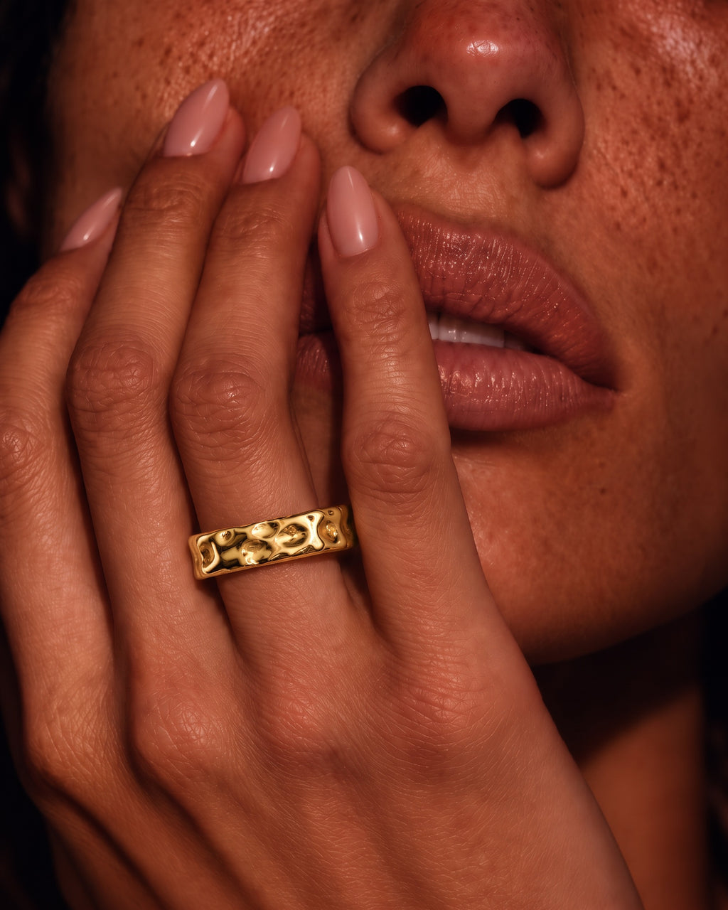 Ring Marshmallow Square Gold by Frits 2