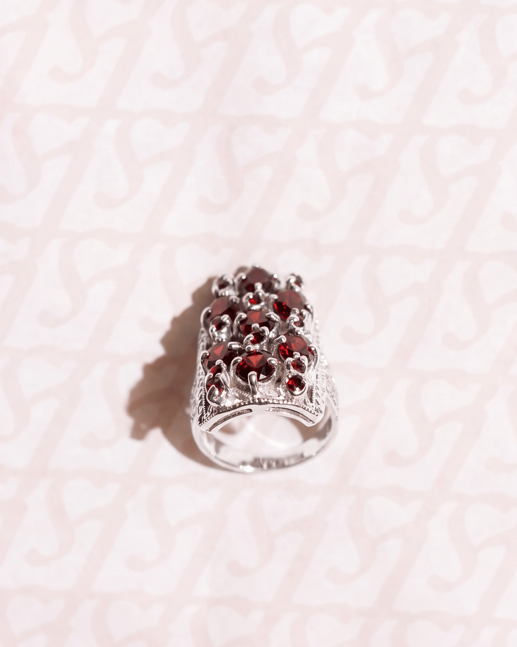 Ring Garnet Silver