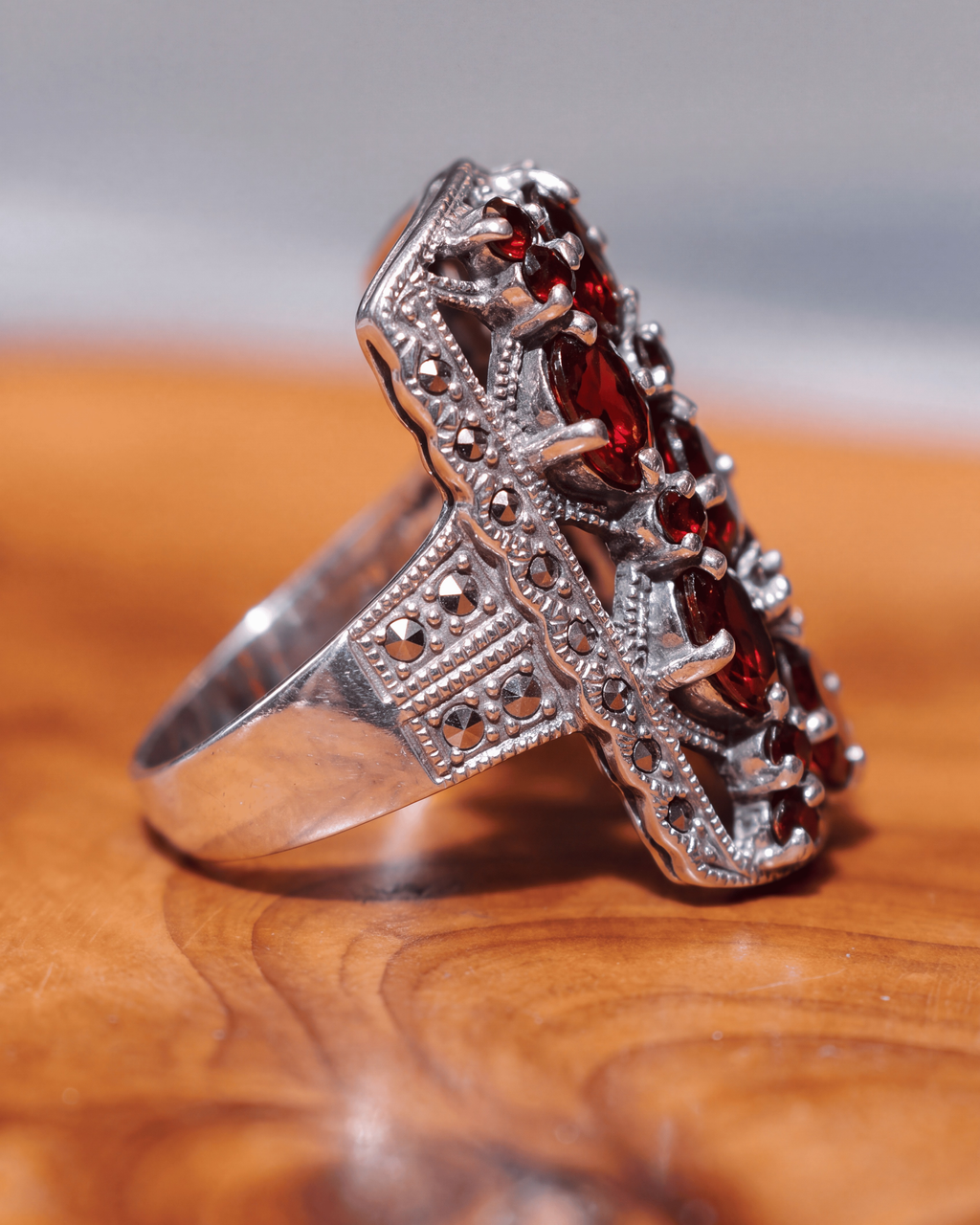 Ring Garnet Silver