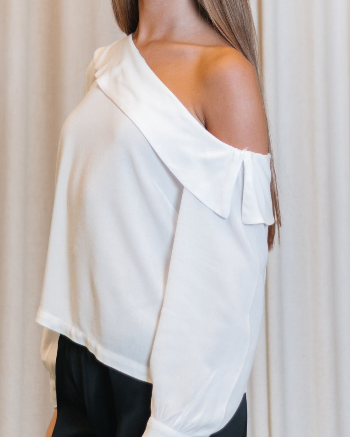 Blusa Assimétrica Off