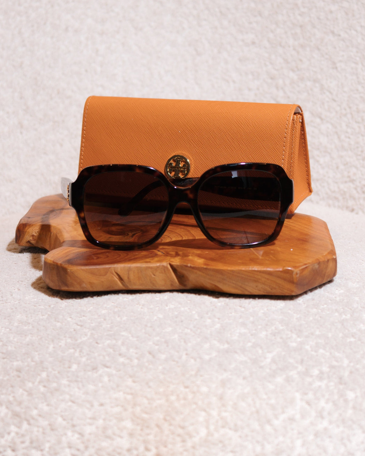 Óculos Tory Burch Tortoise